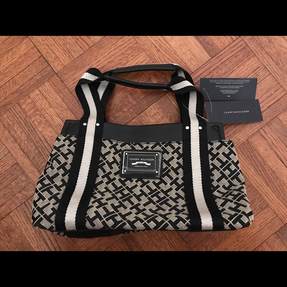 Tommy Hilfiger hand bag
